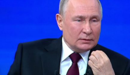 Путин назвал украинские власти придурками за отказ от переговоров