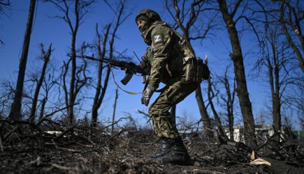 Российского военного в зоне СВО от смертельного ранения спас паспорт