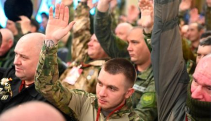 К мобилизации готовы: Пять миллионов русских пойдут на фронт