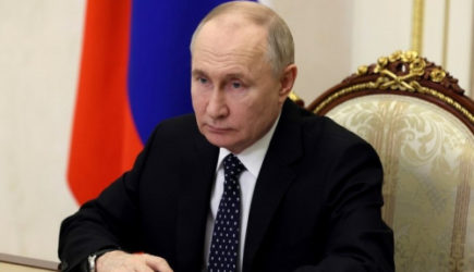 Путин сравнил чиновников, ответственных за работу с молодёжью, с апостолами