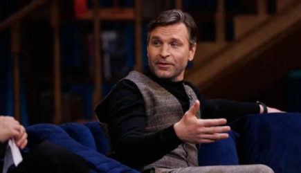 &laquo;Горжусь, что я сын своего отца&raquo;: Виктор Добронравов о блате и конкуренции с родным братом