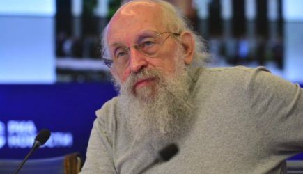 Вассерман: &laquo;Возможность пересдачи ЕГЭ снимет нервное напряжение с учеников&raquo;