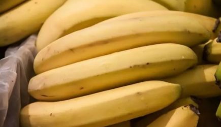 Список продуктов, которые нельзя есть с бананами: запоминайте, чтобы не навредить