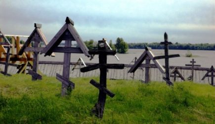 Законы кладбищ: могут покарать, могут отблагодарить