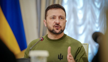 На сайте Зеленского появилась петиция о вводе иностранных войск на Украину