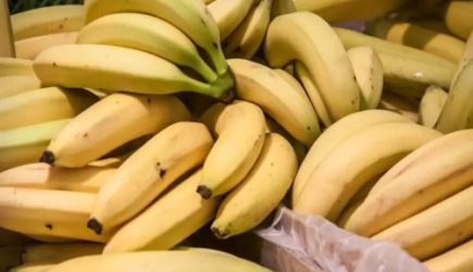 Можно ли есть верхушку банана: многие ошибаются