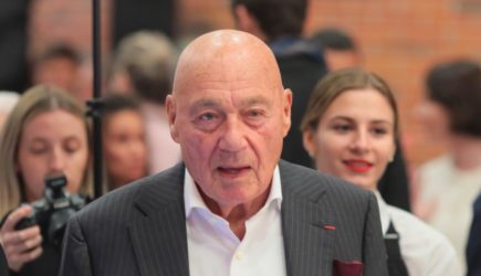 «Так неожиданно»: Ургант сделал заявление о смерти Познера