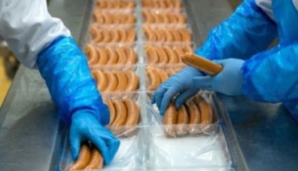 После этого заявления ученых вы больше никогда не будете есть сосиски