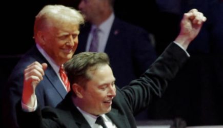 Миллиардеры окружили Трампа на&nbsp;церковной службе перед инаугурацией