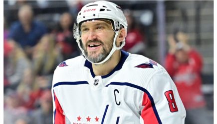 &laquo;Он бросал из нереальных ситуаций&raquo;. Фетисов высказался об игре Овечкина в НХЛ