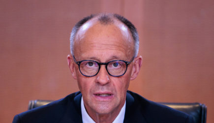 Мерц заявил о снятии ФРГ ограничений по поставкам дальнобойного оружия Киеву