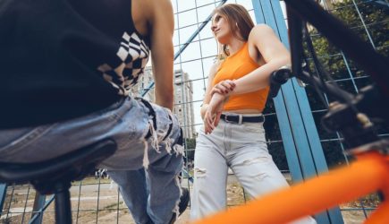 Нежелание зумеров заниматься сексом объяснили