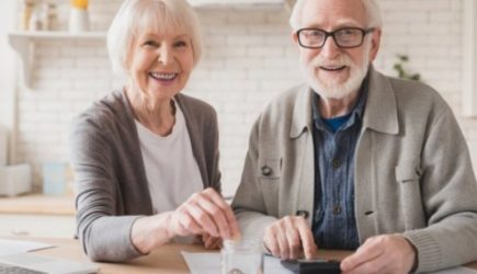 Российским пенсионерам и иждивенцам добавят выплат