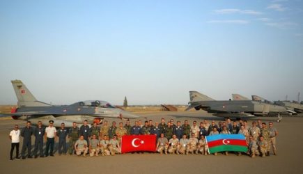 В Азербайджане будет размещена крупнейшая в регионе военная база НАТО