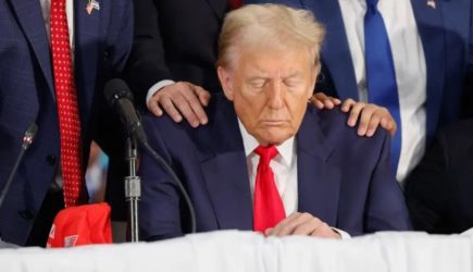 Трамп осмелился угрожать России: Пошёл леденящий душу ответ. К такому на Западе были не готовы