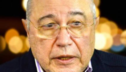 Рухнул на улице: Евгения Петросяна экстренно госпитализировали