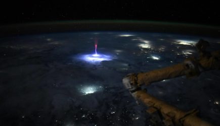 Астронавт NASA запечатлела спрайт