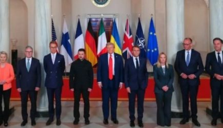 Макрон грубо нарушил дипломатический протокол в Белом доме