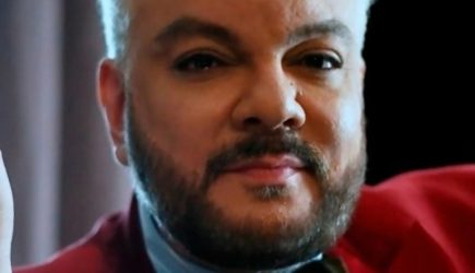 Ватные ноги, жажда и перепады настроения: как тяжелая болезнь изменила Киркорова