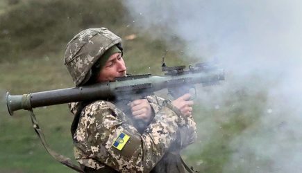 Азербайджан задумался о начале поставок оружия Украине