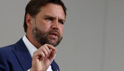 Вэнс заявил о желании России получить находящуюся под контролем Украины территорию