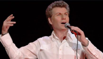 Лечение за границей не помогло: умер знаменитый советский певец