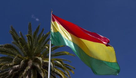 Кандидат в президенты Боливии пообещал порвать крупные контракты с Россией и КНР