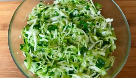 Что будет, если съедать по 300 граммов сырой капусты в день