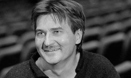 Умер уехавший из России режиссер Бутусов