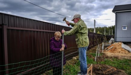 С сентября труд на участке должен осуществляться только собственником и семьёй
