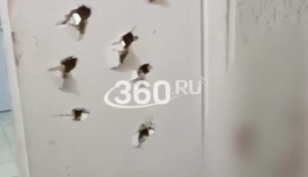 В Башкирии мужчина с молотком избил жену в подъезде