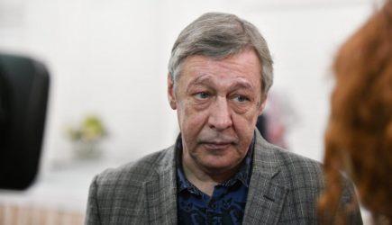 «Она его погубит»: близкие рассказали о любовнице Ефремова