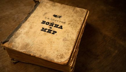 Басилашвили предложил депутатам запретить &laquo;Войну и мир&raquo;