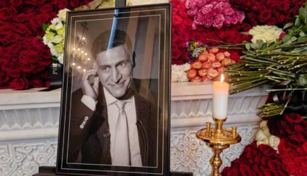 Стало известно, почему мать Кеосаяна не пришла на похороны