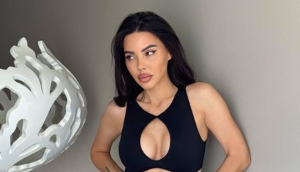 Самойлова похвасталась телом в «голом» боди на фоне слухов о разводе