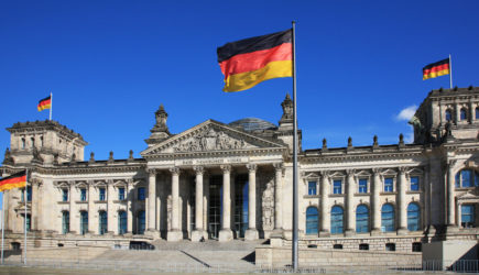 Германия отменяет ускоренную процедуру получения гражданства