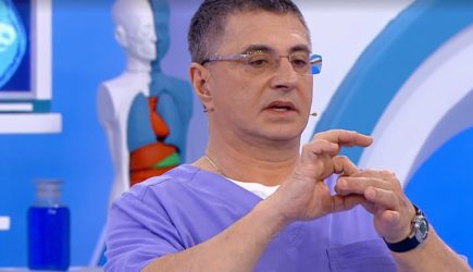 «Пройдут сами»: доктор Мясников назвал популярные болезни, в лечении которых нет смысла