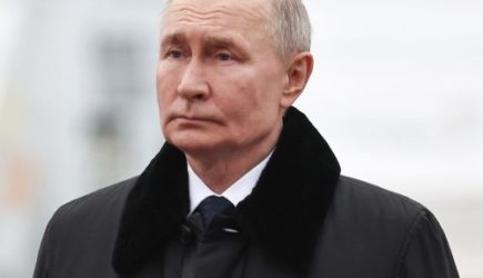 Путин подписал непростой указ: всех, кому за 70, ждет…