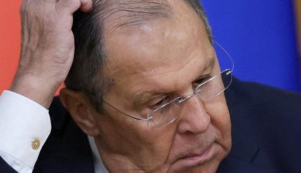 В Кремле назвали вбросом сообщения о &laquo;пропаже&raquo; Лаврова