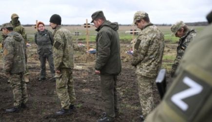 Солдаты ВСУ массово сдаются в&nbsp;плен под Покровском&nbsp;&mdash; видео от&nbsp;SHOT