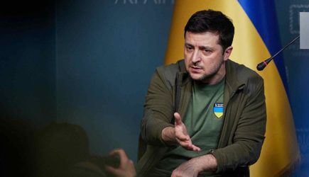 В Совфеде ответили на слухи о планах Зеленского бежать в Европу