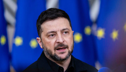 Азаров: сохранение власти за Зеленским разрушит Украину