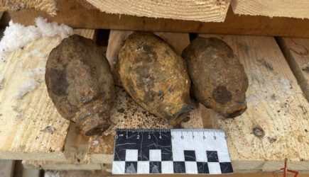 Российский строители случайно выкопали опасный клад