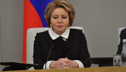 Матвиенко возмутила порочная практика некоторых работодателей