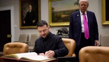 Зеленский не хочет отдавать Донбасс