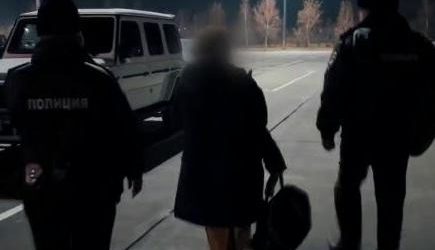 Стало известно, кого задержали в аэропорту Владивостока