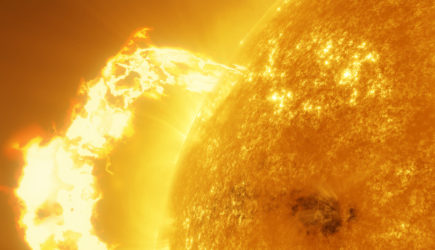 ИКИ РАН: ночью на Солнце произошла вспышка X1.9