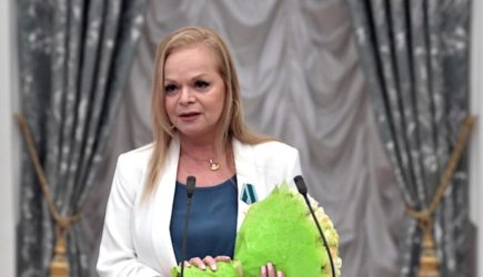 Психиатр разобрал слезное выступление Долиной на ТВ: &#171;отрепетированная речь&#187;