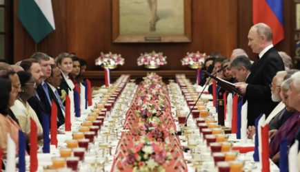 IE: визит Путина в Индию удивил некоторые страны Запада