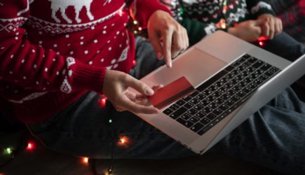 Эксперты предупредили россиян о распространенных перед Новым годом схемах обмана